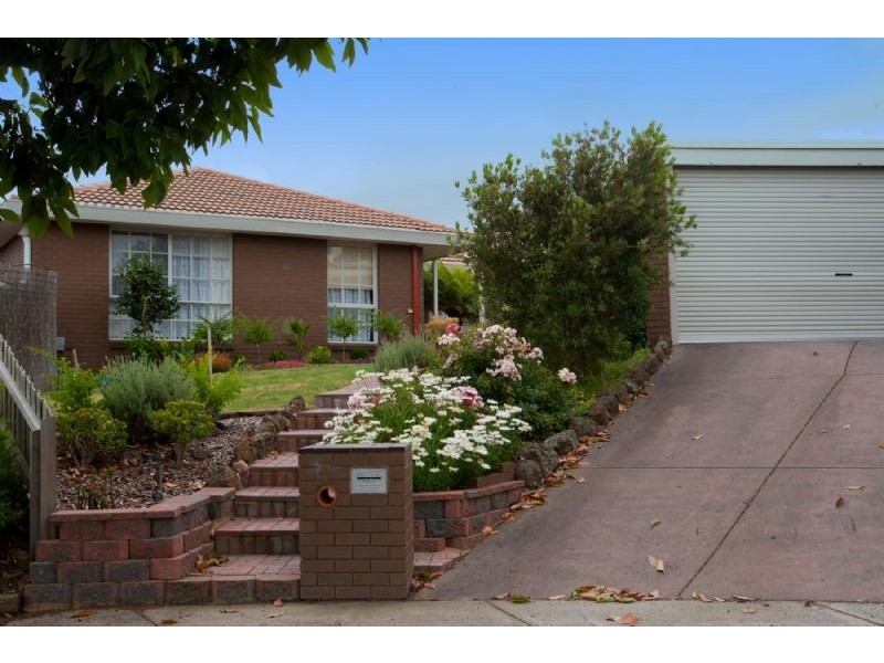 5 BELT TERRACE, Endeavour Hills VIC 3802