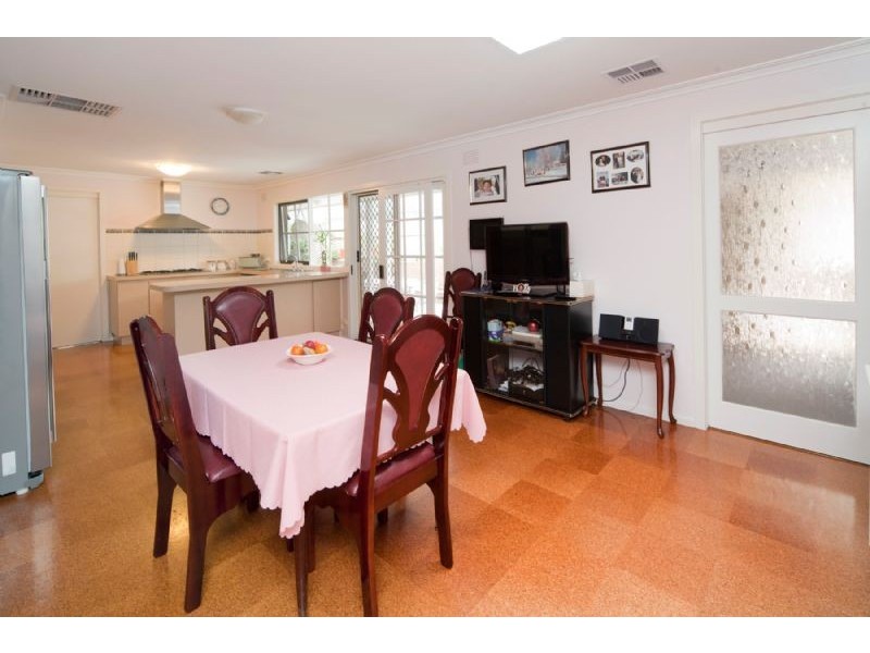 5 BELT TERRACE, Endeavour Hills VIC 3802