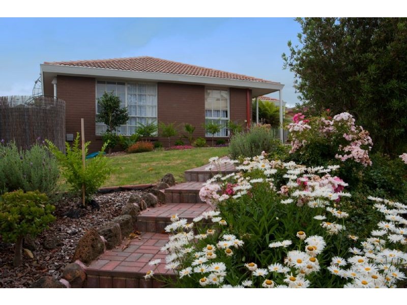 5 BELT TERRACE, Endeavour Hills VIC 3802