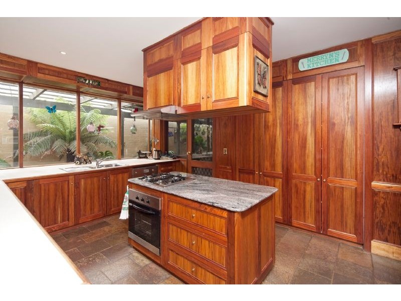 1 MOUNTVIEW AVE, Hallam VIC 3803