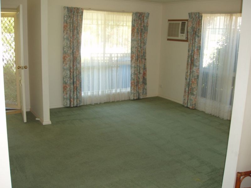 28/8 Monteith Crescent, Endeavour Hills VIC 3802