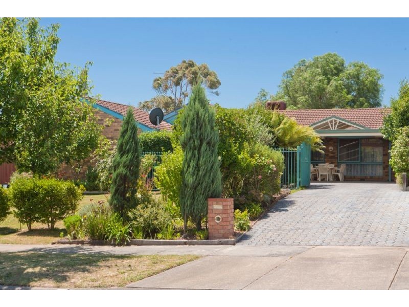 36 MILDURA CRESCENT, Endeavour Hills VIC 3802