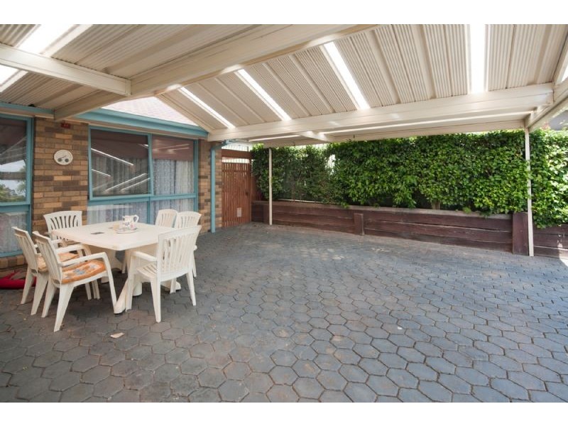 36 MILDURA CRESCENT, Endeavour Hills VIC 3802