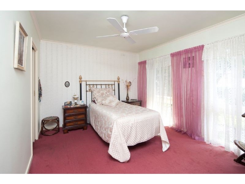 7 LOUIS AVENUE, Dandenong VIC 3175