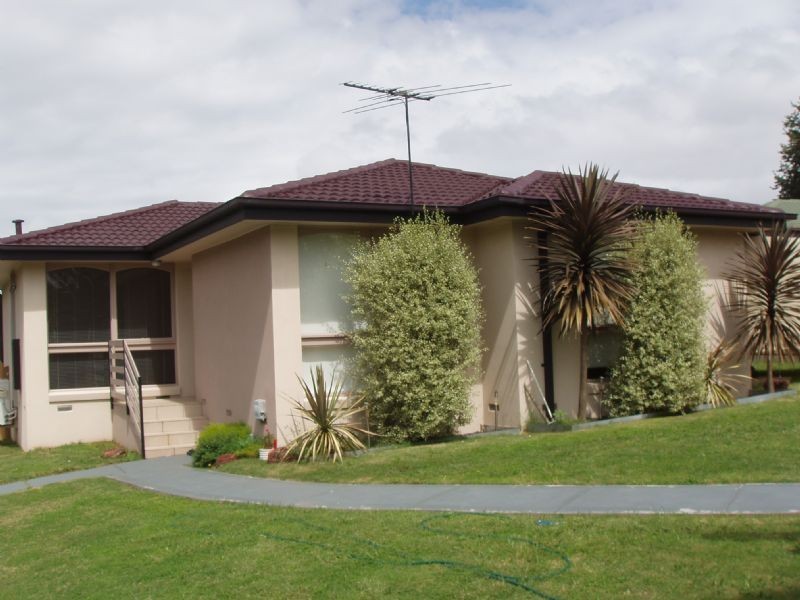 6 ELMS COURT, Dandenong North VIC 3175
