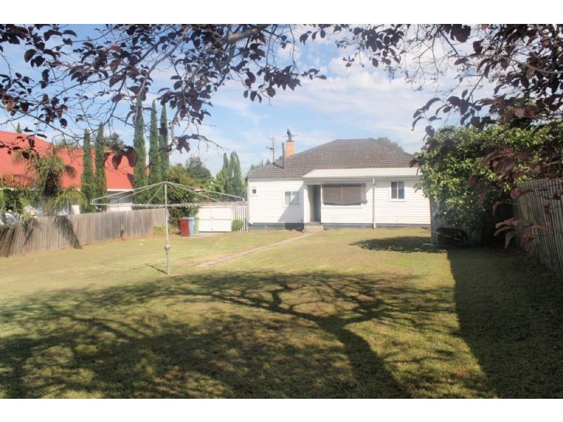24 WILMA AVENUE, Dandenong VIC 3175