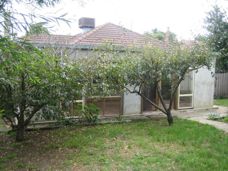 19 Lexton Avenue, Dandenong VIC 3175