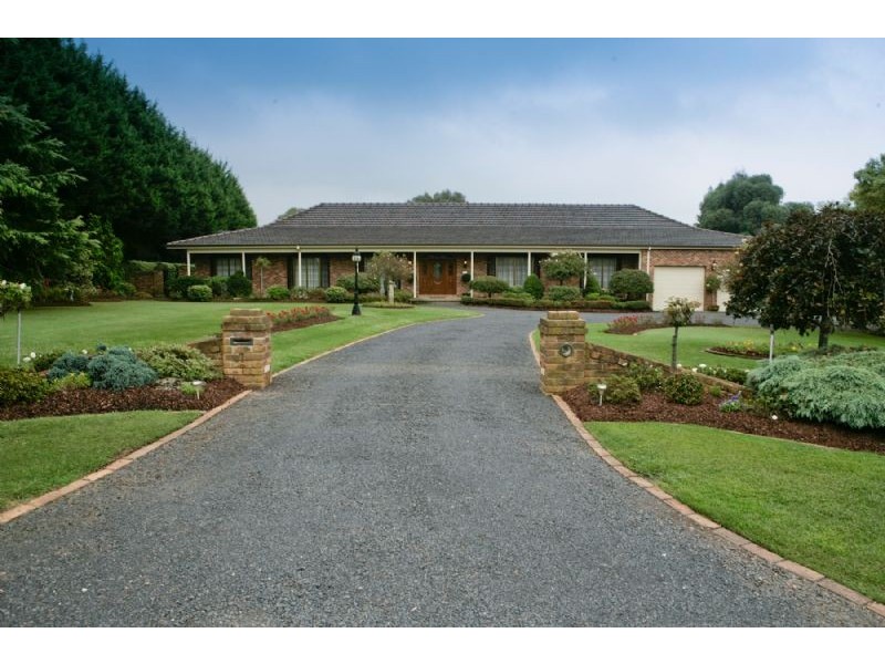 7 TANDDERWEN COURT, Narre Warren North VIC 3804