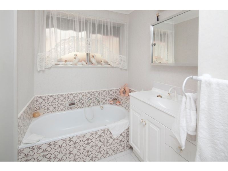 5 PITMAN STREET, Dandenong North VIC 3175