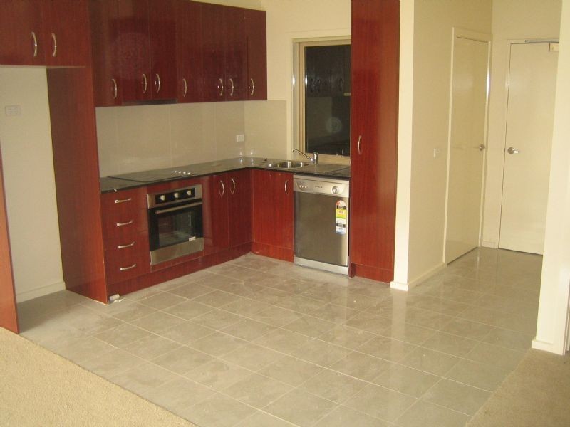 7,8,9,10/4 Hutton Street, Dandenong VIC 3175