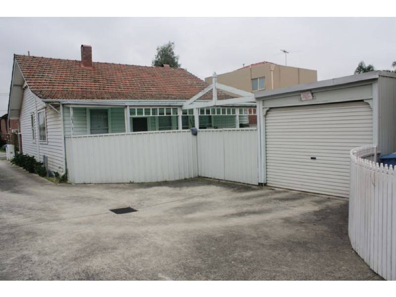 1/3 DAY STREET, Dandenong VIC 3175
