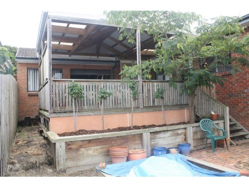 10 SINGLETON DRIVE, Endeavour Hills VIC 3802