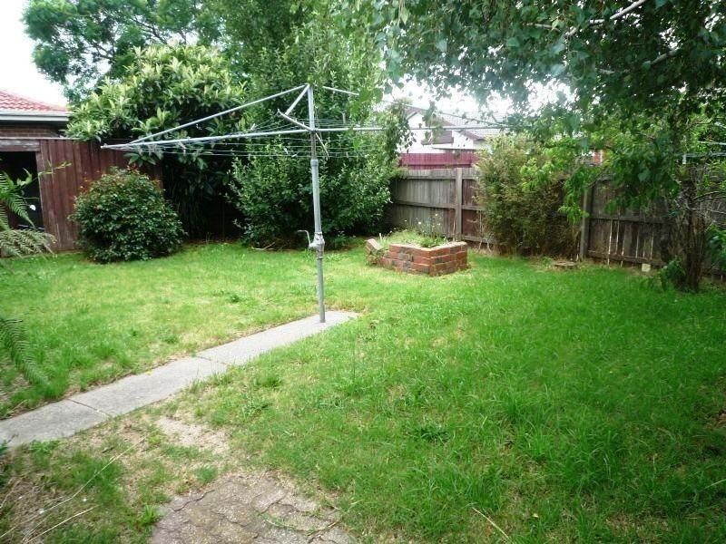 11 Barron Court, Dandenong North VIC 3175