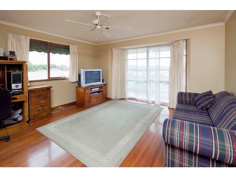 17 TRUSLOVE COURT, Endeavour Hills VIC 3802