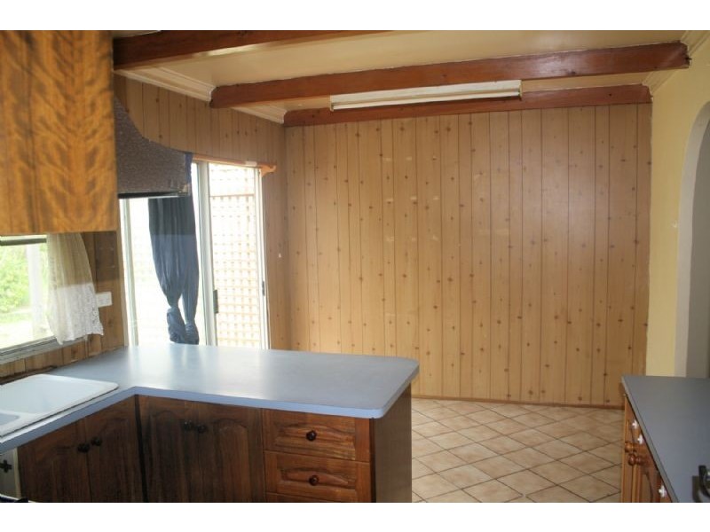 28 NIGRA STREET, Doveton VIC 3177