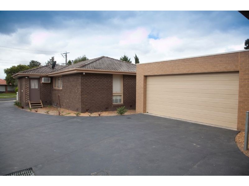 23 WINNIMA AVENUE, Hampton Park VIC 3976