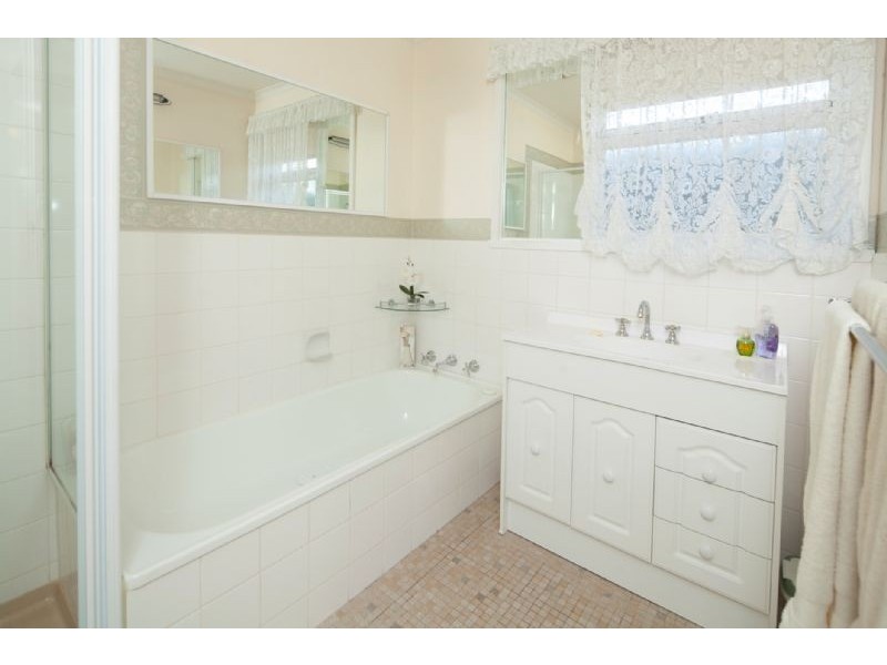 9 ALMA CRESCENT, Noble Park VIC 3174