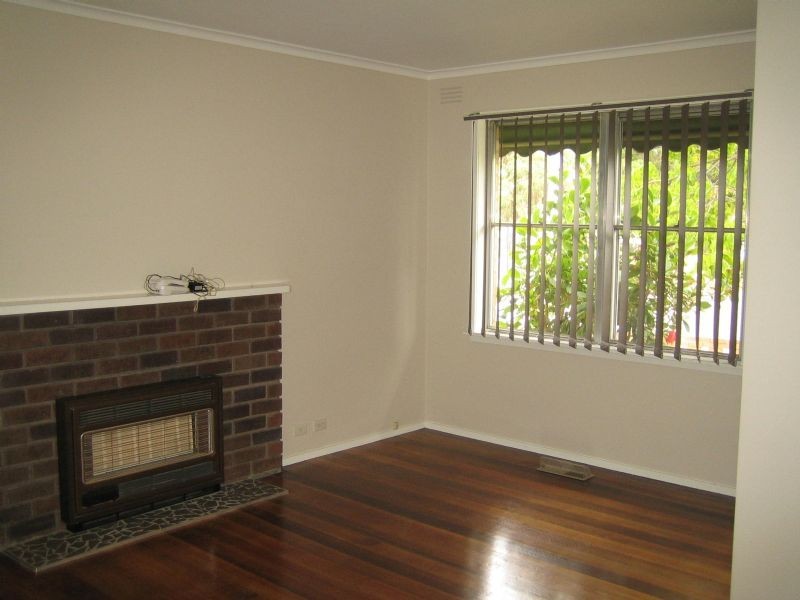 8 Betula Street, Doveton VIC 3177