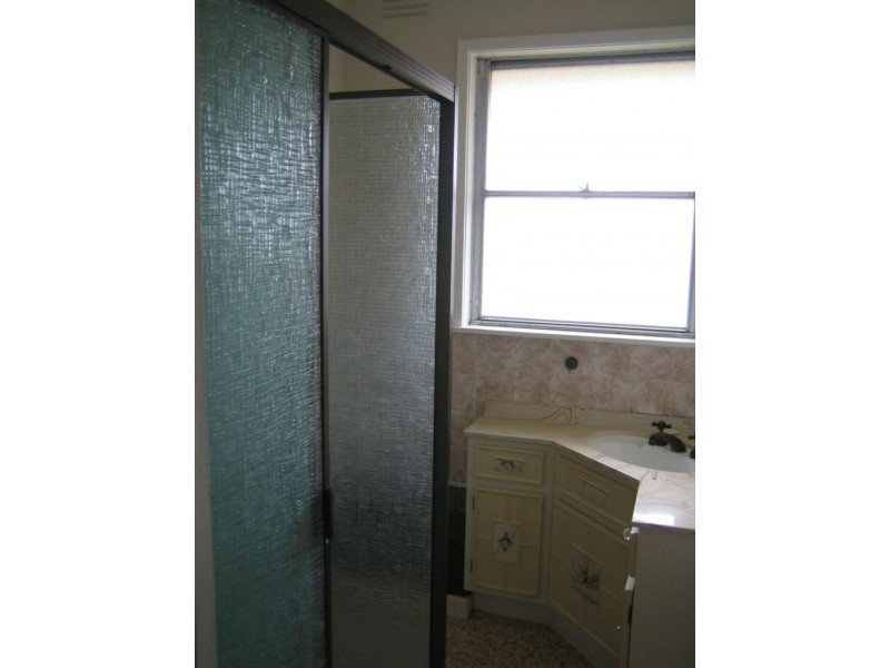 8 Betula Street, Doveton VIC 3177