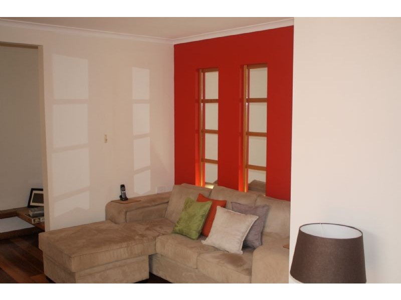 9 BROUGHAM CLOSE, Eumemmerring VIC 3177