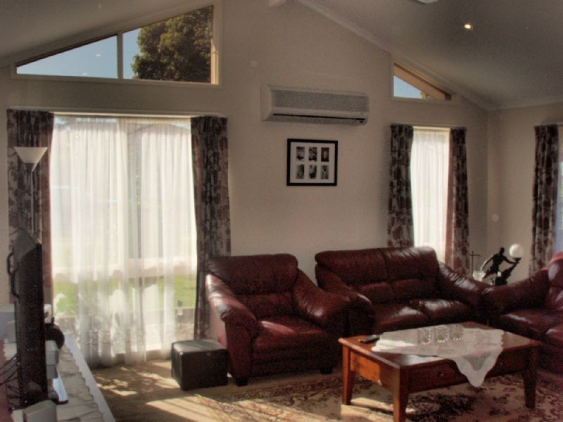 38 WHITEHAVEN CRESCENT, Noble Park North VIC 3174