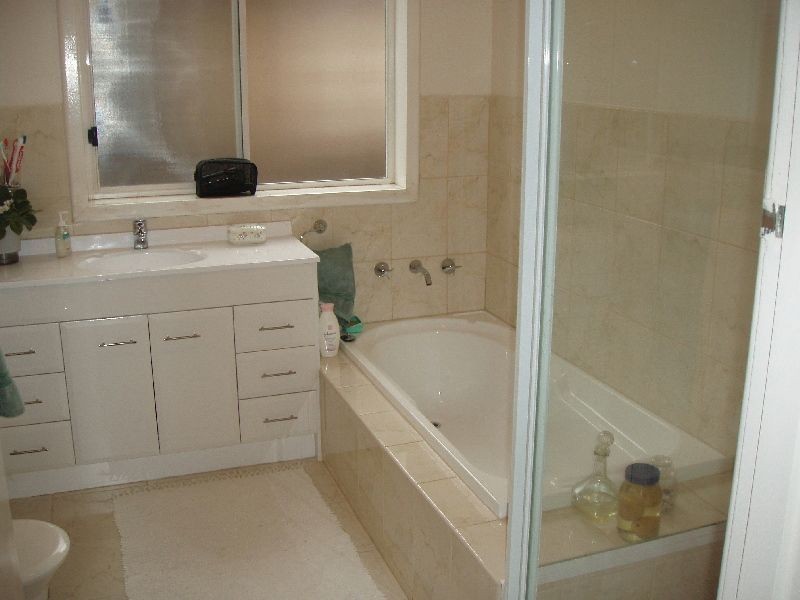 27 Alexander Avenue, Dandenong VIC 3175