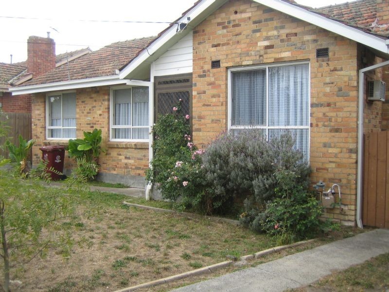 21 DEAKIN CRESCENT, Dandenong North VIC 3175
