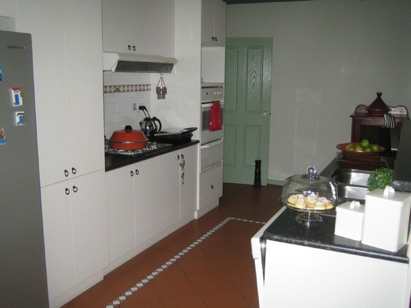 8 RENEE AVE, Endeavour Hills VIC 3802