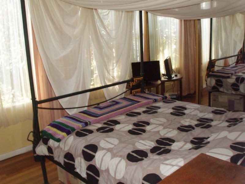 6 ROSE DRIVE, Doveton VIC 3177