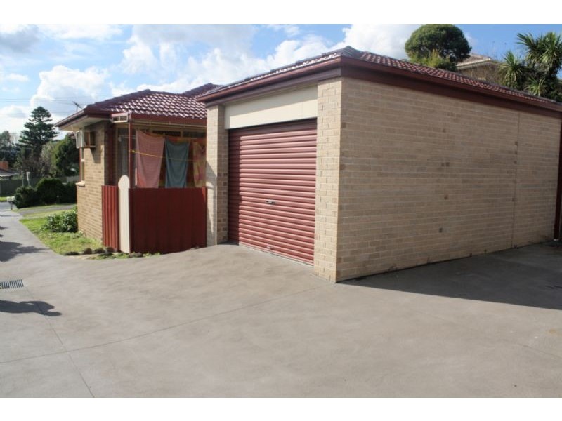 24 FRAWLEY ROAD, Eumemmerring VIC 3177