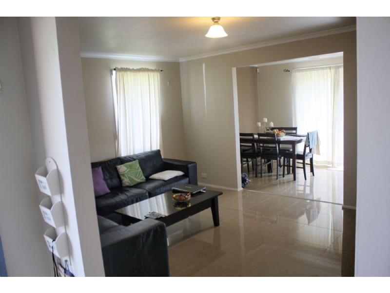 1/4 TORQUAY COURT, Endeavour Hills VIC 3802