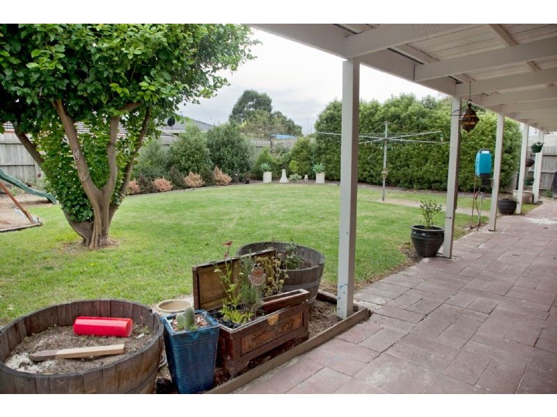 21 MURRAY RD, Dandenong North VIC 3175