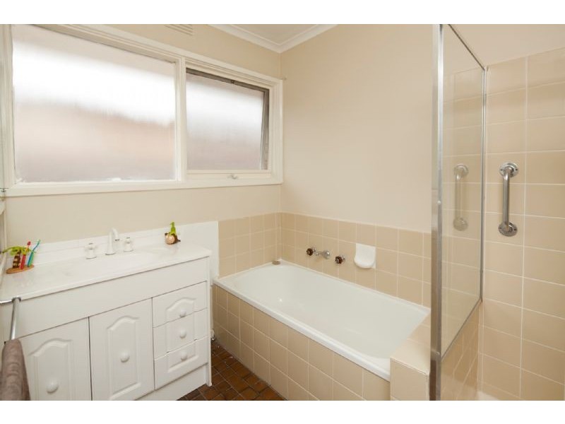 21 MURRAY RD, Dandenong North VIC 3175