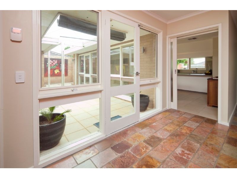 21 MURRAY RD, Dandenong North VIC 3175