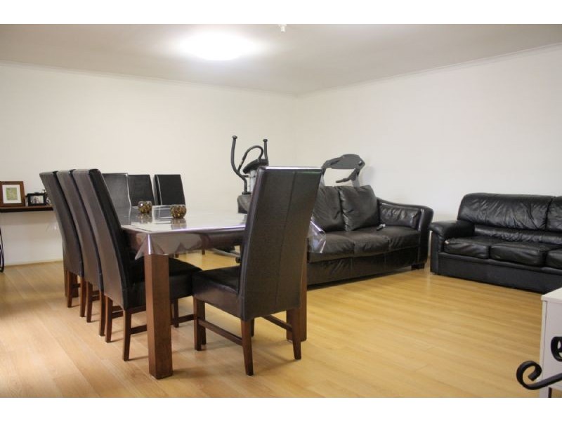 8 SHERIDAN CRT, Endeavour Hills VIC 3802