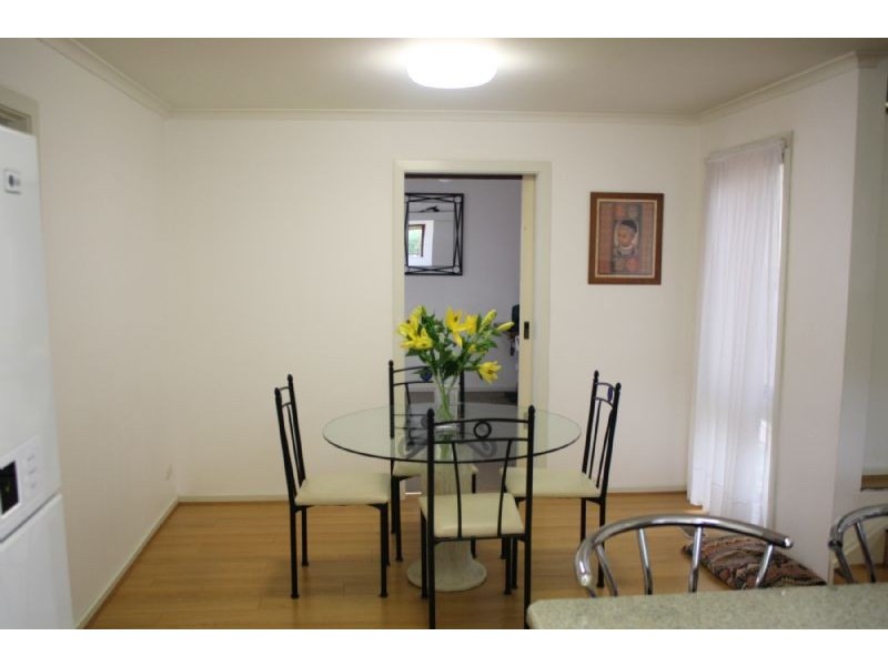 8 SHERIDAN CRT, Endeavour Hills VIC 3802