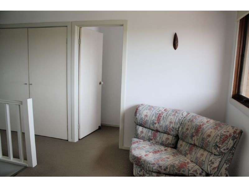 8 SHERIDAN CRT, Endeavour Hills VIC 3802