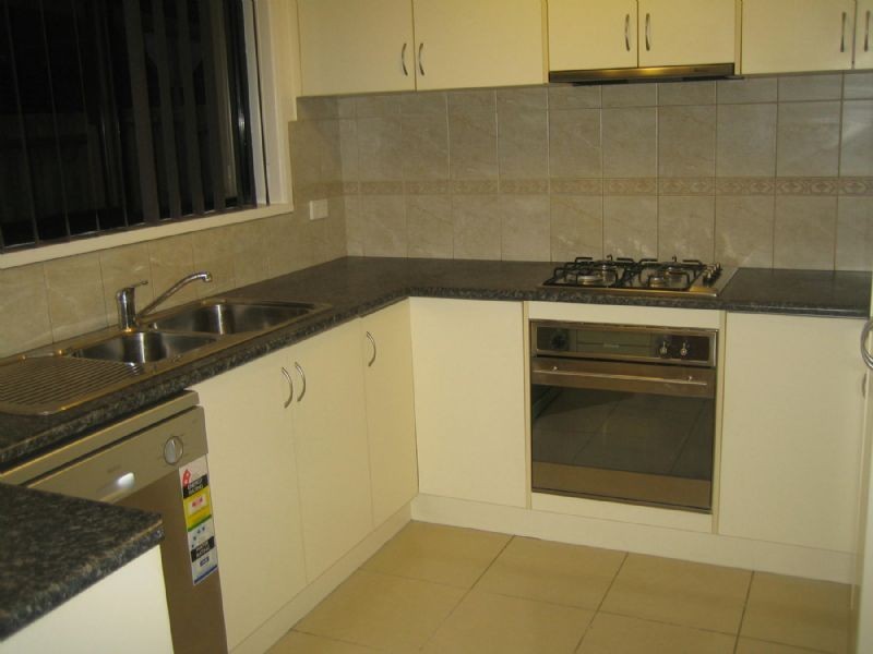 1/5 SNOWY STREET, Dandenong North VIC 3175