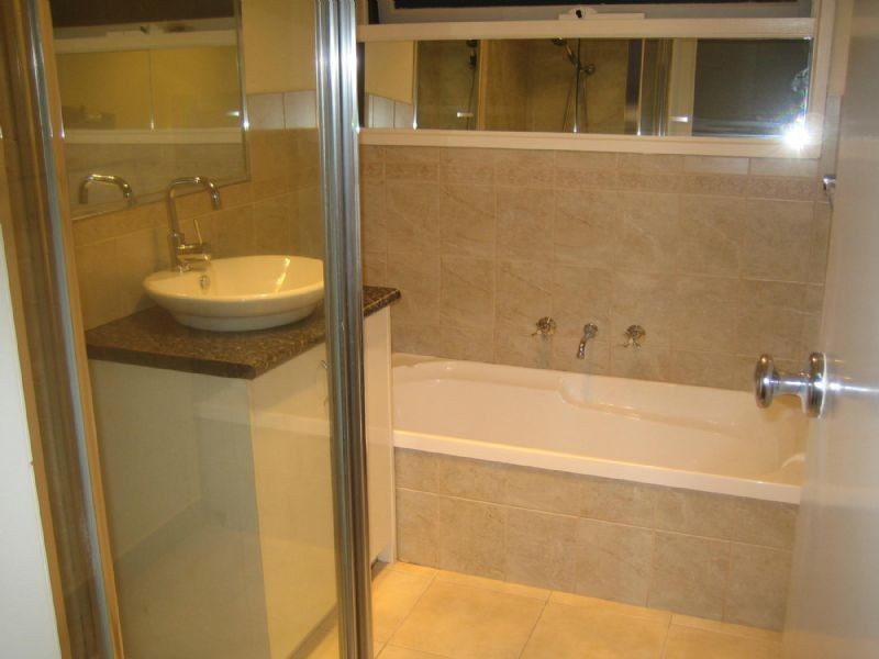 1/5 SNOWY STREET, Dandenong North VIC 3175