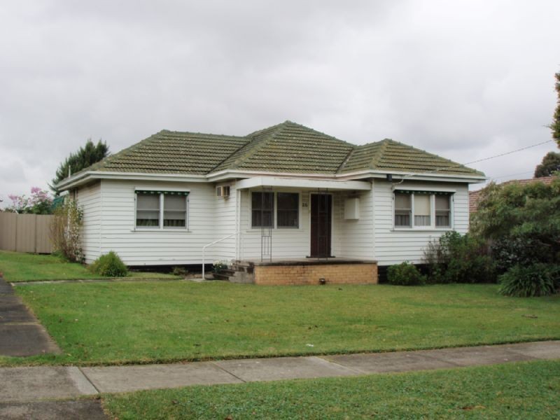 26 KAYS AVENUE, Hallam VIC 3803