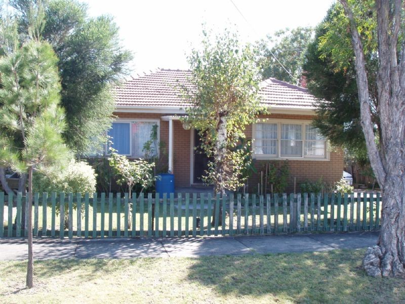 9 FREDERICK STREET, Dandenong VIC 3175