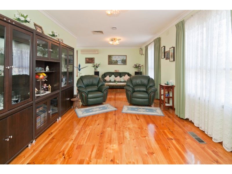 34 SHERWOOD CRES, Dandenong North VIC 3175