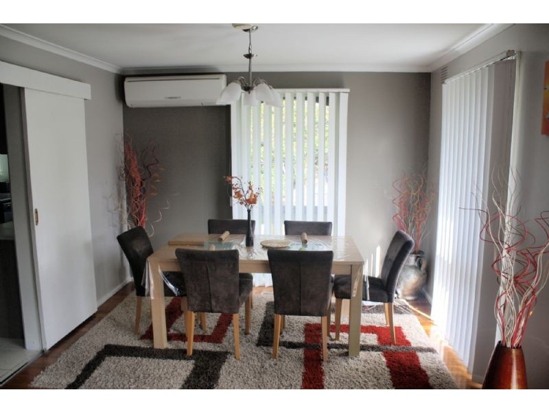 3 WOLF COURT, Endeavour Hills VIC 3802