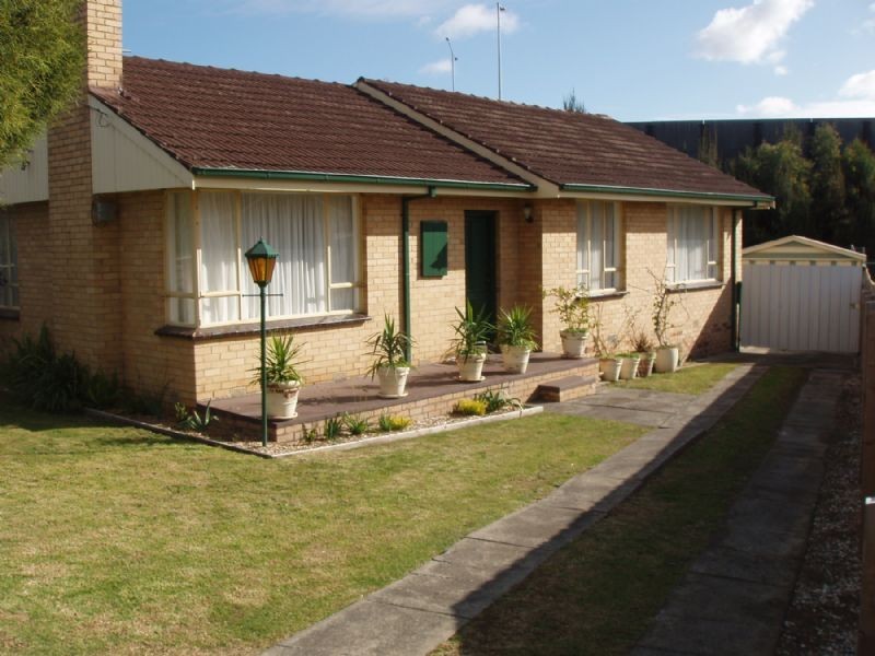 14 BARBARA AVE, Dandenong North VIC 3175