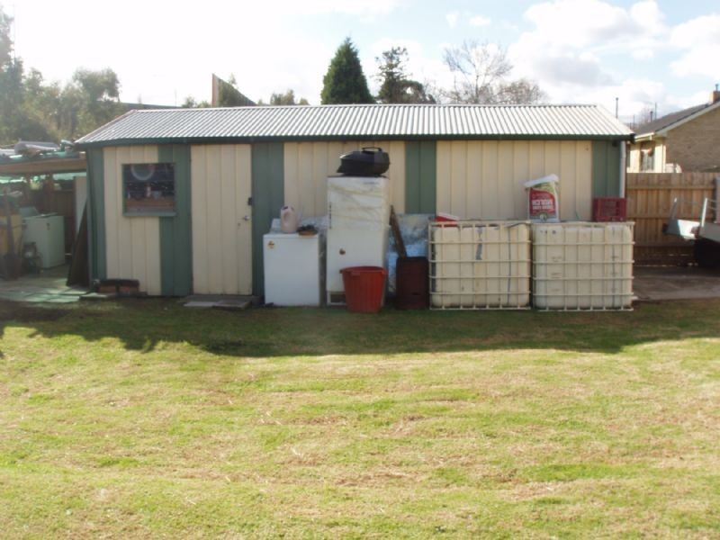 14 BARBARA AVE, Dandenong North VIC 3175