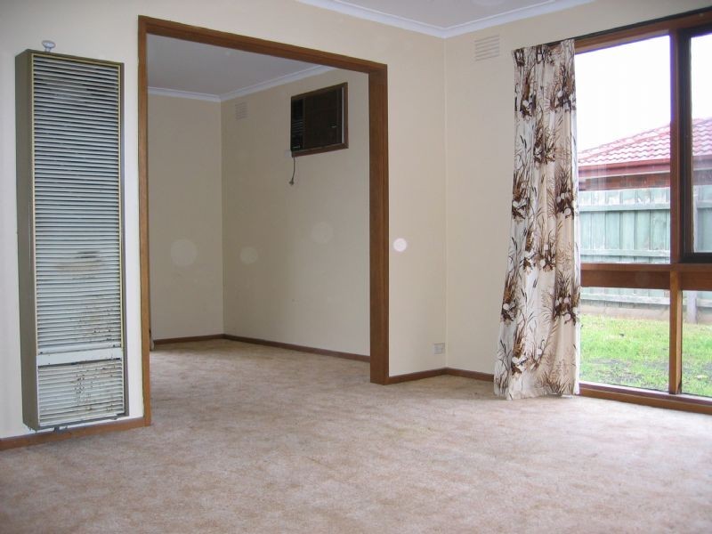 29 SIMPSON DVE, Dandenong North VIC 3175