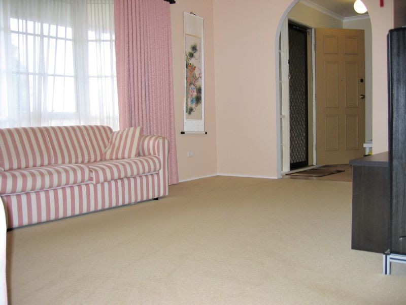 1 HEYWOOD CL, Dandenong North VIC 3175