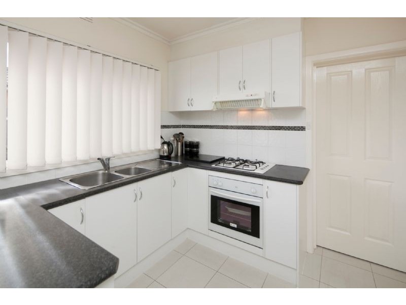 1/23 BURROWS AVE, Dandenong VIC 3175