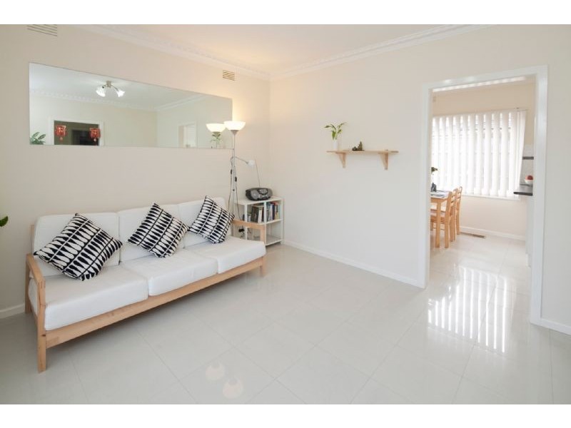 1/23 BURROWS AVE, Dandenong VIC 3175