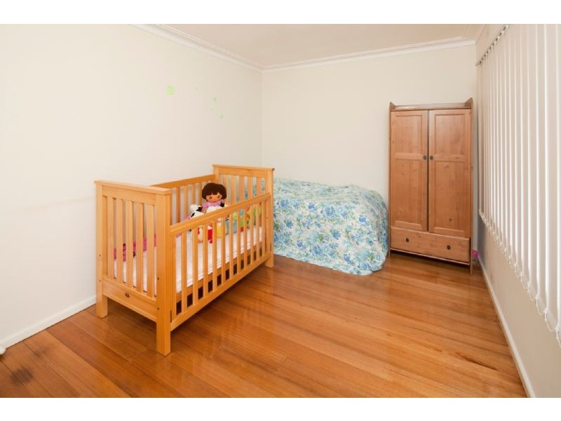 1/23 BURROWS AVE, Dandenong VIC 3175